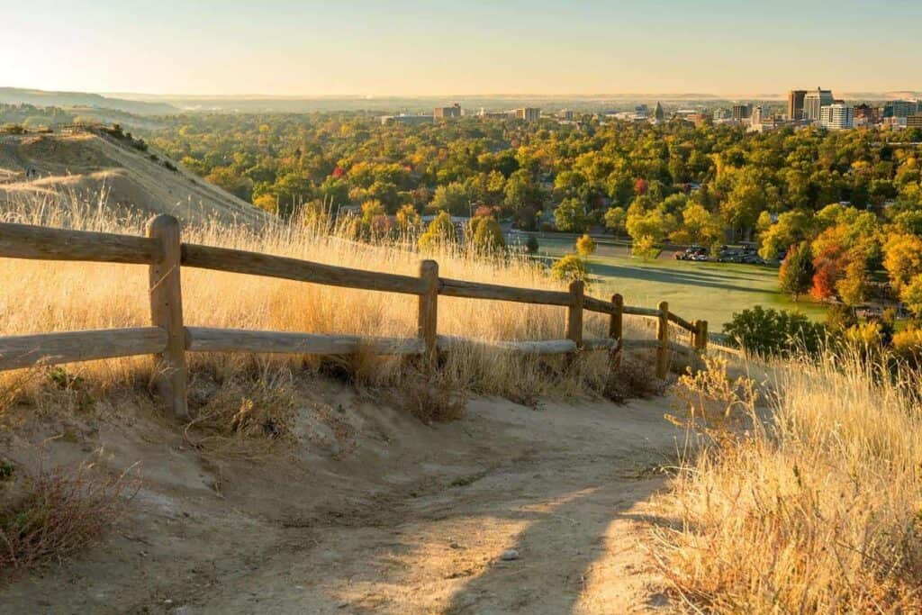 beginner boise hikes