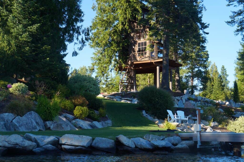 Treehouse on Lake Pend O'reille in Sandpoint